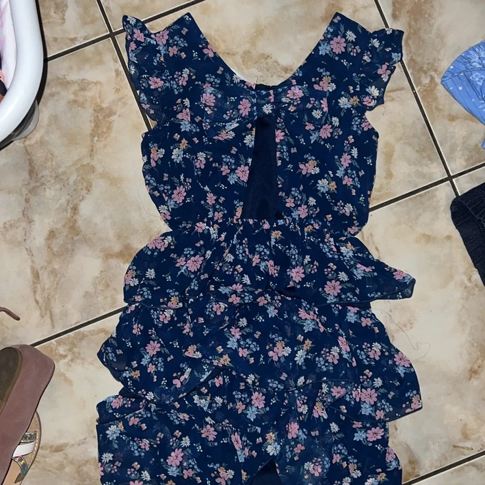 Dress - Picture 2 of 2